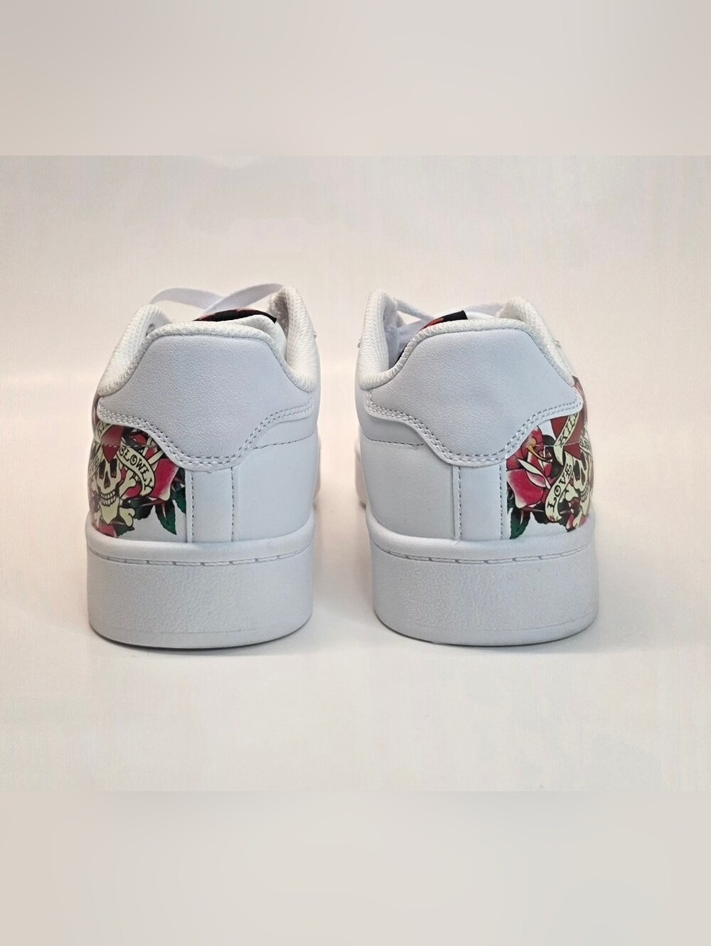 New Ed Hardy Women’s White Court Sneakers Red Rose Tattoo Graphic Size 8 & 10 - Picture 10 of 14